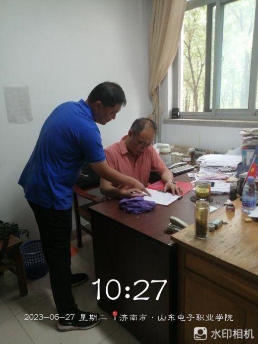 簡(jiǎn)篇-【紅心向黨 人水和諧】?jī)?yōu)化營(yíng)商環(huán)境   提升服務(wù)水平---區(qū)自來水公司組織開展“三上門、三集成”服務(wù)