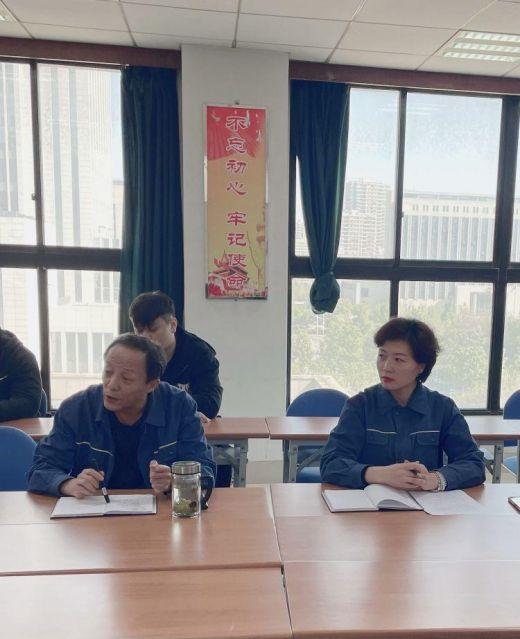 簡篇-【初心產(chǎn)發(fā)  四融五有】“五一”我在崗丨堅(jiān)守詮釋責(zé)任  服務(wù)彰顯擔(dān)當(dāng)