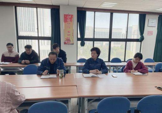 簡篇-【初心產(chǎn)發(fā)  四融五有】“五一”我在崗丨堅(jiān)守詮釋責(zé)任  服務(wù)彰顯擔(dān)當(dāng)